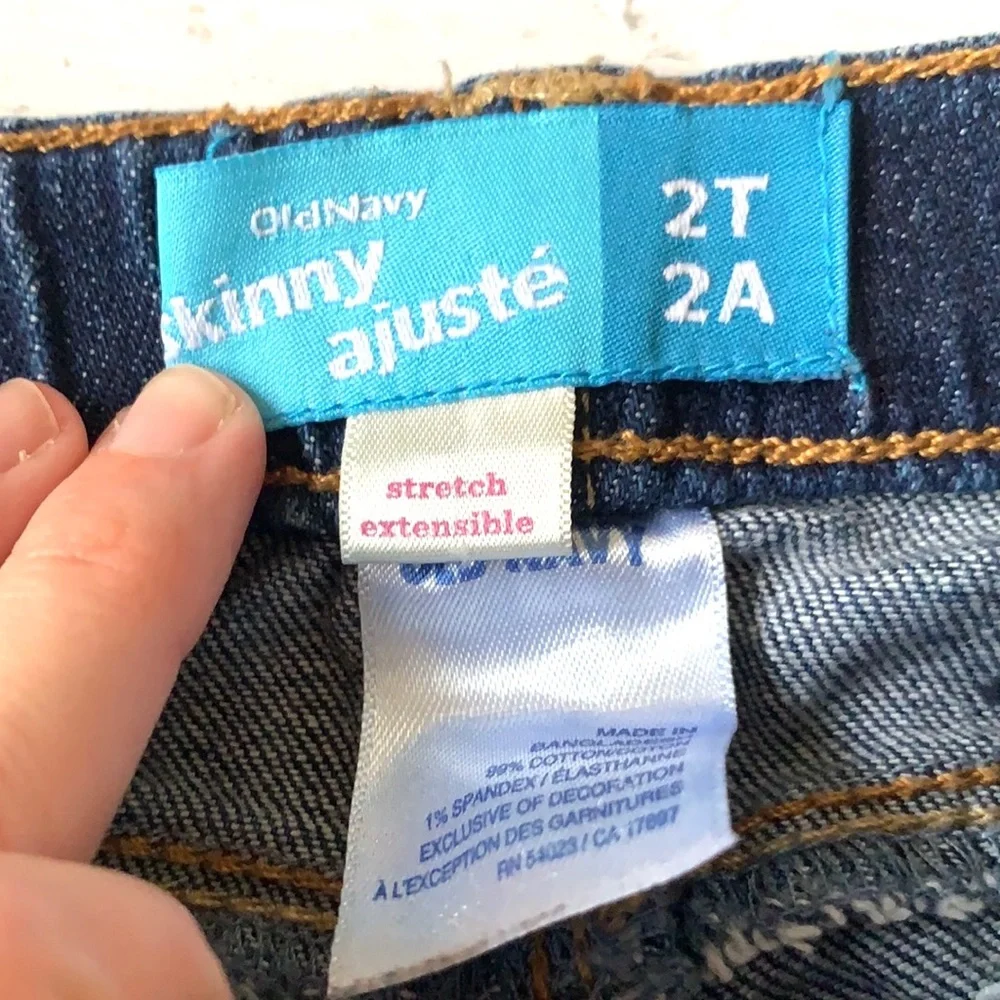 Old Navy 2T Girls Skinny Jeans Toddler Pants Extra Stretch Comfort Fit